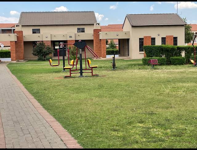 1 BEDROOM APARTMENT FOR SALE IN THE ORCHARDS